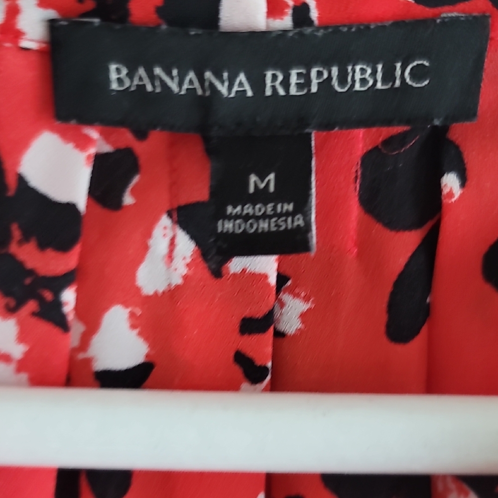 Banana Republic Vibrant Red and Black Blouse